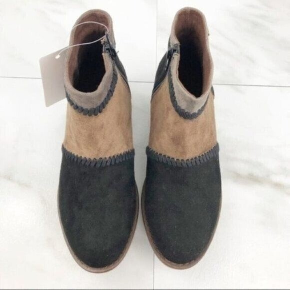 ROXY Devlin Ankle Bootie  - Picture 3 of 6